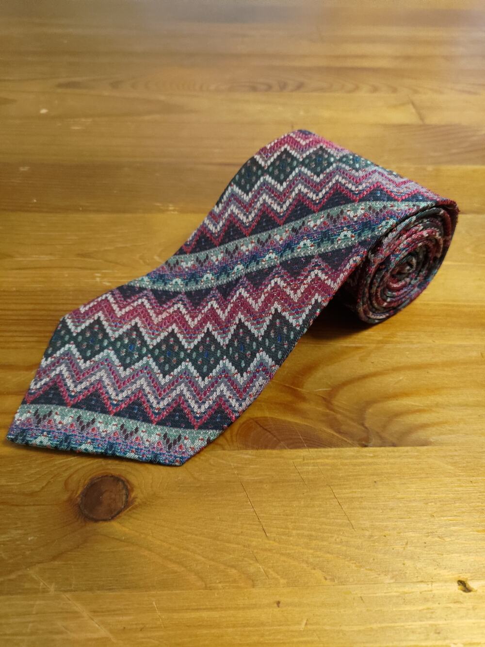 Missoni Cravatte 100% Silk Made in Italy Burgundy Green Wavy Stripes 58" x 3.5"